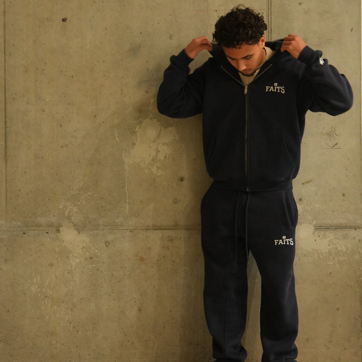 Circle Zip-Up Hoodie Navy