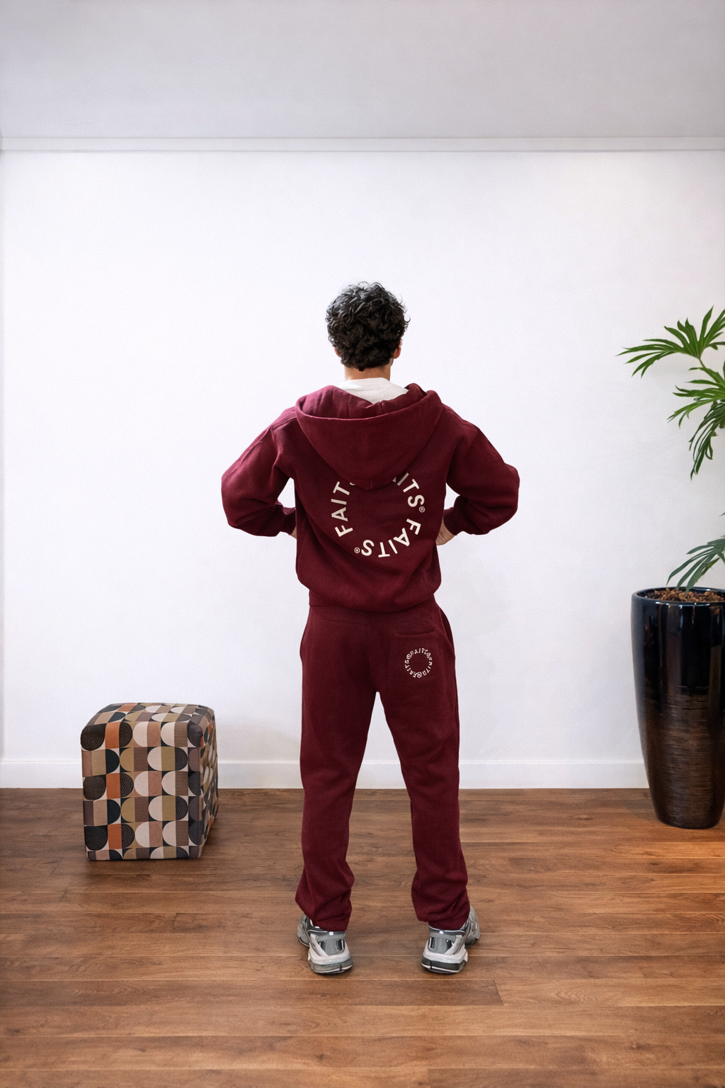 Circle Tracksuit Bordeaux